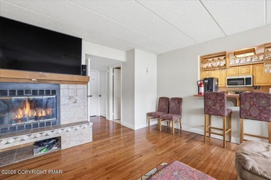 Lakefront, First-Floor, Turnkey, Beautiful Views!--It Doesn't - photo 18