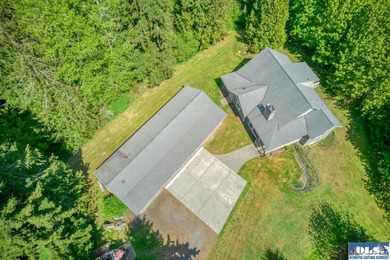 This 5+ acre private estate consists of a 3 bed 2 bath single - photo 49