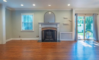 Charming and beautifully maintained 2-bedroom, 2-bathroom - photo 4
