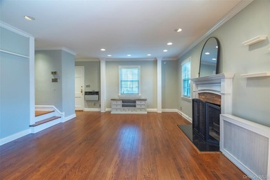 Charming and beautifully maintained 2-bedroom, 2-bathroom - photo 5