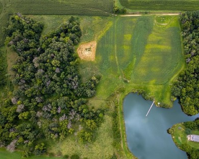 Lake Acreage For Sale in Anamosa, Iowa