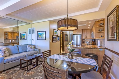 Experience the joy of Maui living in this exquisitely remodeled - photo 2
