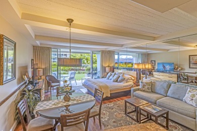 Experience the joy of Maui living in this exquisitely remodeled - photo 5