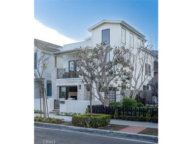 Step into the ultimate Corona del Mar lifestyle at 603 Acacia, a - photo 2