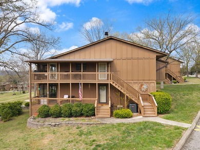 Adorable 2 bed 2 bath upper level condo located in Woodson Bend - photo 2
