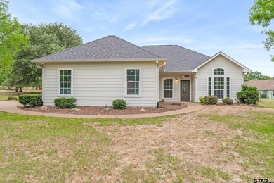 Holly Lake Ranch / Holly Lake Home For Sale in Holly Lake Ranch Texas
