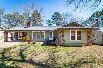 Lake Home Off Market in Fairfield Bay, Arkansas