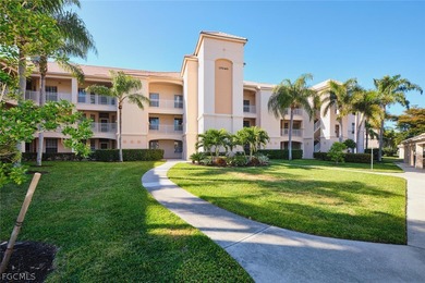 (private lake, pond, coastal) Condo Sale Pending in Fort Myers Florida