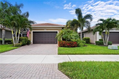Lake Home For Sale in Fort Myers, Florida