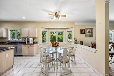 Stunning 5-bedroom, 3.5-bathroom Colonial situated on an - photo 10
