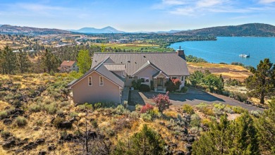 Lake Home For Sale in Klamath Falls, Oregon