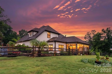 This rare beauty of a home is a MUST see!! An original JR Home - photo 5