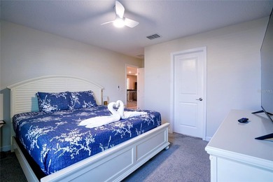 Experience the perfect blend of luxury, space, and investment - photo 11