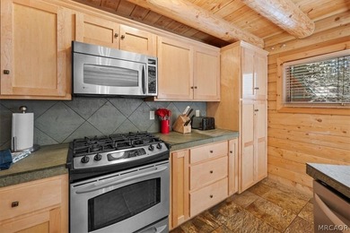 Prime Location Near Snow Summit! Ideally situated just a short - photo 21