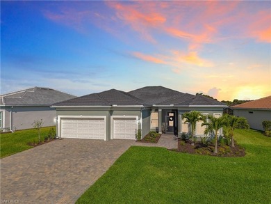 Built in 2024, this Pulte Stellar model in Del Webb Oak Creek - photo 2