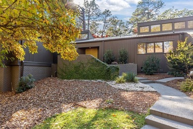 Welcome to 75 Lake Dornoch, an architectural masterpiece - photo 3