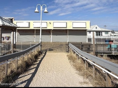 OCEAN FRONT PRIME Seaside Heights Boardwalk Location on the - photo 4