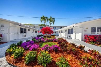 Rare opportunity to acquire Casa Park, a fully renovated 14-unit - photo 1