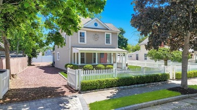 Welcome Home To This Breathtaking 1890 Colonial In The Heart Of - photo 1