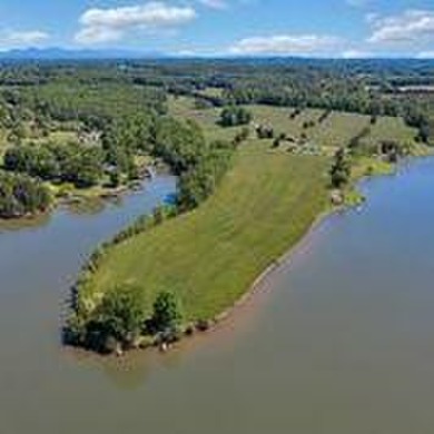 Smith Mountain Lake Acreage For Sale in Moneta Virginia