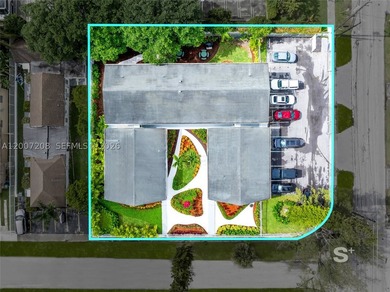 Rare opportunity to acquire Casa Park, a fully renovated 14-unit - photo 3