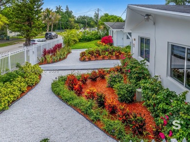 Rare opportunity to acquire Casa Park, a fully renovated 14-unit - photo 5