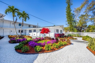 Rare opportunity to acquire Casa Park, a fully renovated 14-unit - photo 7