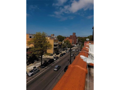 Excellent investment opportunity in the heart of Flushing! - photo 14