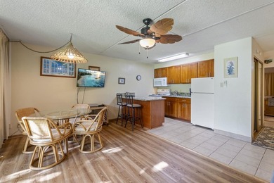 Across from Kamaole II Beach Park, in the heart of South Kihei - photo 4