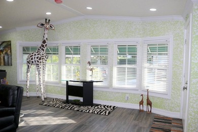 Stunning Key West-Inspired Gem in Sarasota's Premier 55+ Resort - photo 6