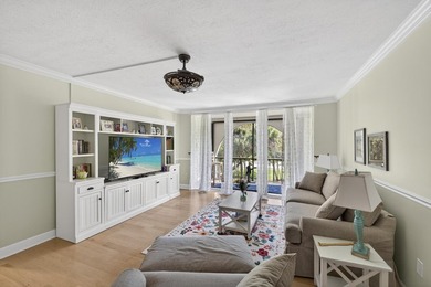 Lives like a house! 3BR/3BA 2400sqft condominium. Glass sliders - photo 5
