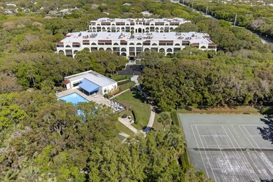 Lives like a house! 3BR/3BA 2400sqft condominium. Glass sliders - photo 8