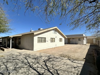 This spacious single family home with detached Casita is a