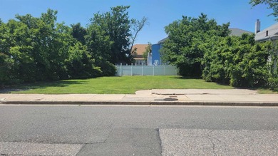 Available Lot in Gardners Basin Quiet Residential Setting in - photo 1