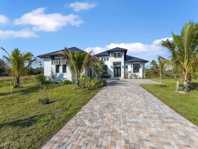This stunning home epitomizes comfort, elegance, and modern - photo 2