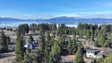 This is a wow parcel. 1 full Acre with exceptional lake views - photo 4