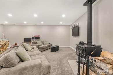 If you want a custom home with upgrades and features not often - photo 39