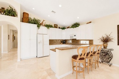 Welcome to this spacious single-family home in one of Boynton - photo 8