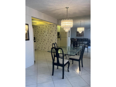 Lake Condo For Sale in Boca Raton, Florida