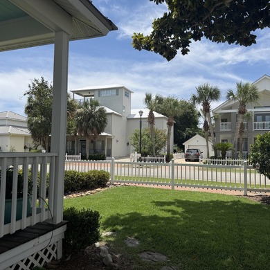 Located one block from Crystal beach and move-in ready...a - photo 6