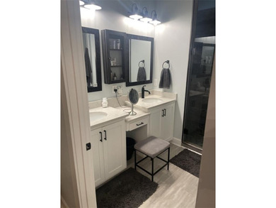 2 bd 2 bath home on 2 lots located in Stillwaters on a quiet - photo 12