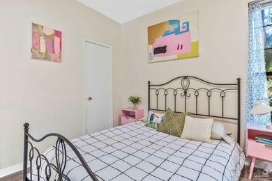 Well-located 2 bedroom, 2 bathroom home offering 1,042 square - photo 15