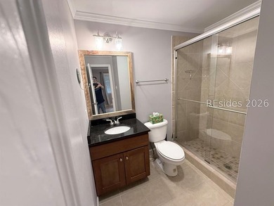 This first-floor beautifully remodeled 2 bedroom, 2 full bath - photo 18