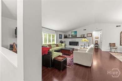 Welcome home to this beautifully remodeled 3-bedroom, 2-bath - photo 18