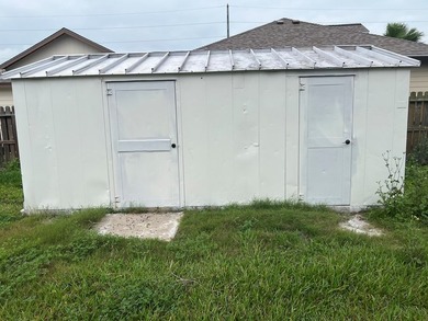 This beautifully updated 3-bedroom, 2-bath home features a - photo 28