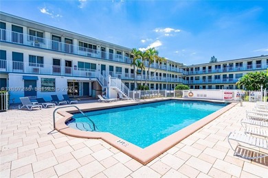 Charming 1-bedroom, 1-bath condo located in a desirable 55+ - photo 2