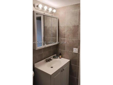 Charming 1-bedroom, 1-bath condo located in a desirable 55+ - photo 10