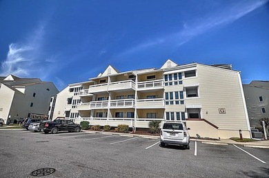 Top-floor 1-bedroom, 1-bath condo located in North Myrtle Beach - photo 1