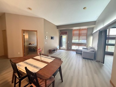 Beautiful condo with all NEW vinyl plank flooring by the - photo 7