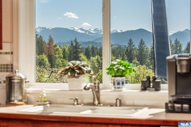 Welcome to a truly exceptional Olympic Peninsula custom built - photo 13